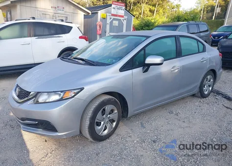 2015 Honda Civic Lx z USA, uszkodzony, nr VIN 19XFB2F58FE232056